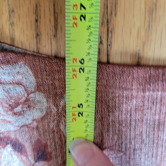 Floral Print V-Neck Asymmetrical Hem Tunic Top By Energe M Lightweight Knit - Picture 7 of 7